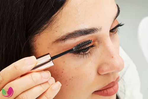 ژل ابرو چیست و چطور باید از آن استفاده کرد؟