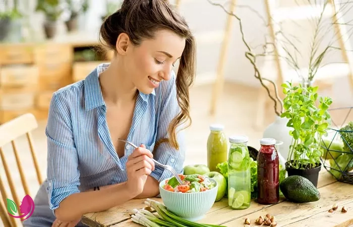 برای جلوگیری از ریزش مو چه بخوریم؟