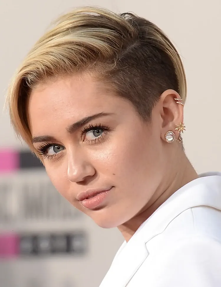 آندرکات زنانه (Feminine Undercut)