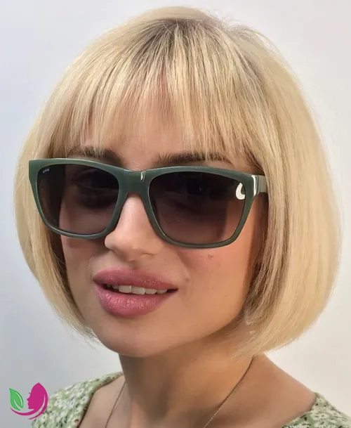 باب بلوند وانیلی با چتری نازک (Vanilla Blonde Bob with Wispy Bangs)