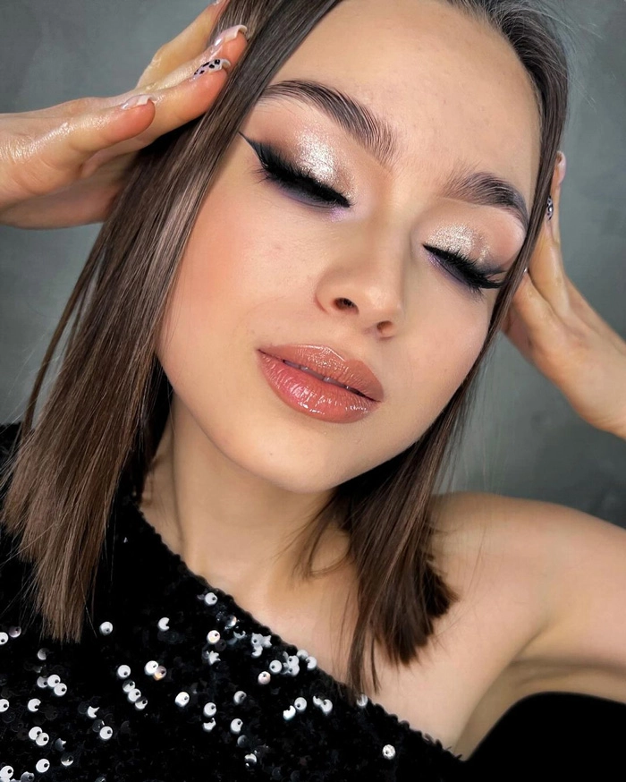 مدل چشم گربهای مدرن (Modern Cat Eye)