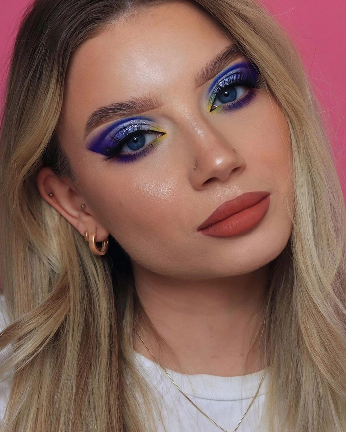 مدل چشم گربهای ضخیم (Thick Cat Eye)