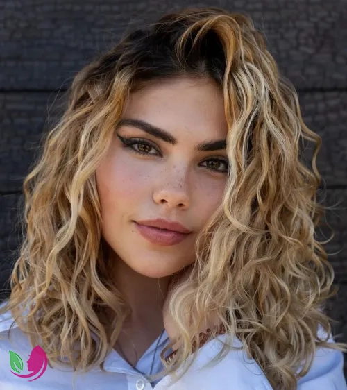 لوب فر کاراملی (Curly Caramel Lob)