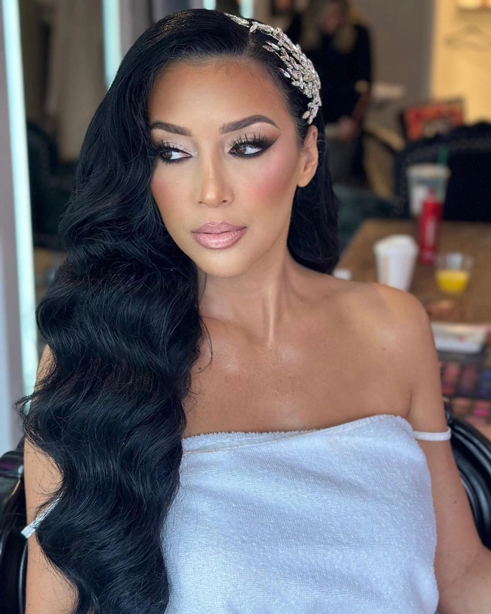 مدل چشم گربهای عروس (Cat Eye Wedding Makeup)